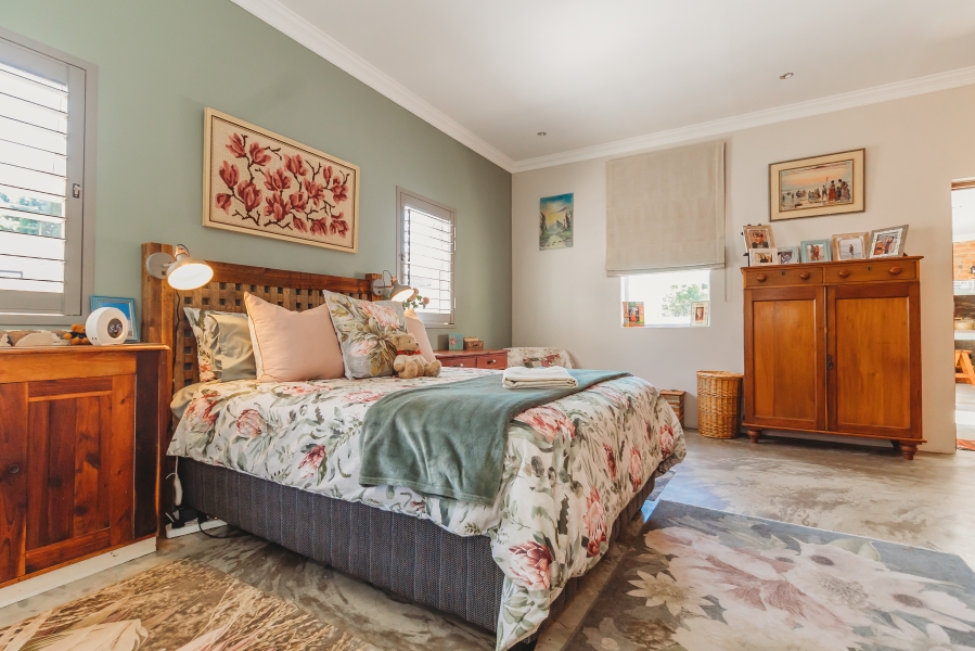 5 Bedroom Property for Sale in Heather Park Western Cape